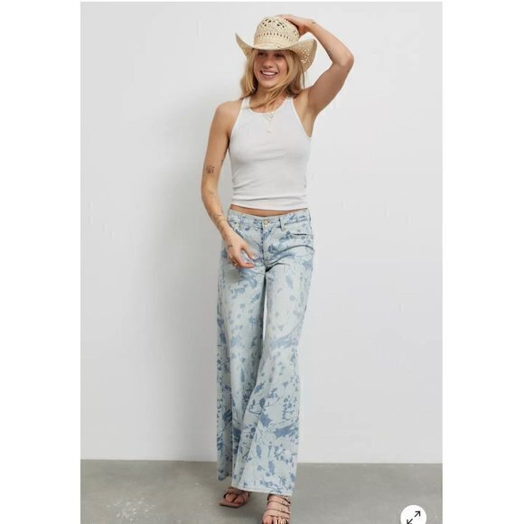 BDG Low & Wide Jean - Floral Print Size 27 - Picture 1 of 9